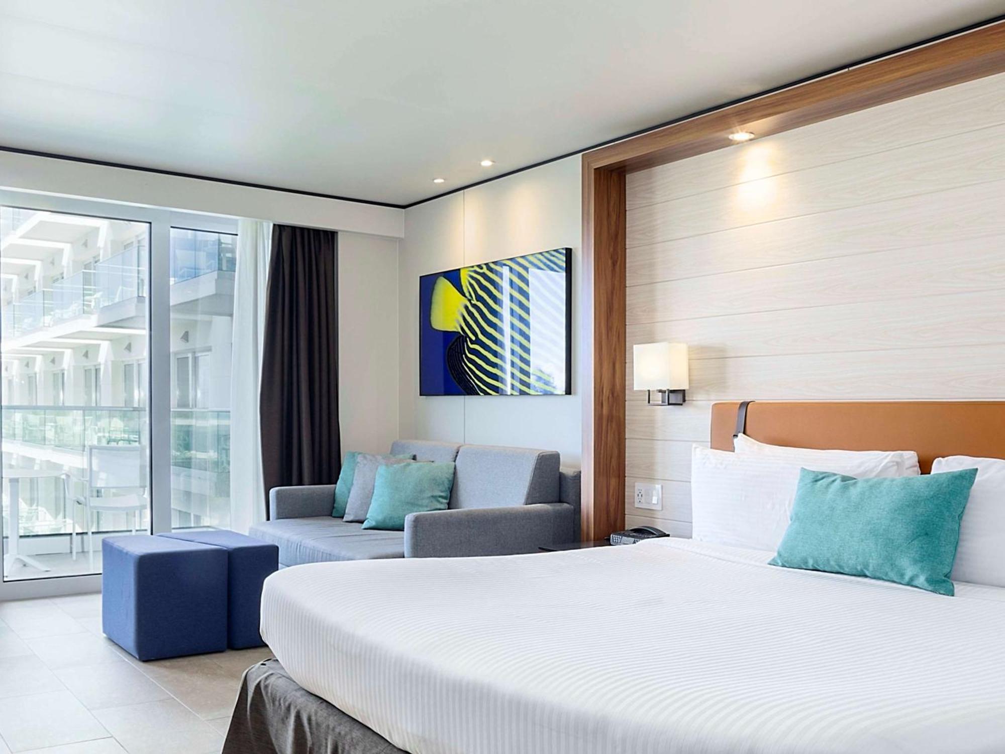 Sonesta Maho Beach All Inclusive Resort Casino & Spa Exterior photo